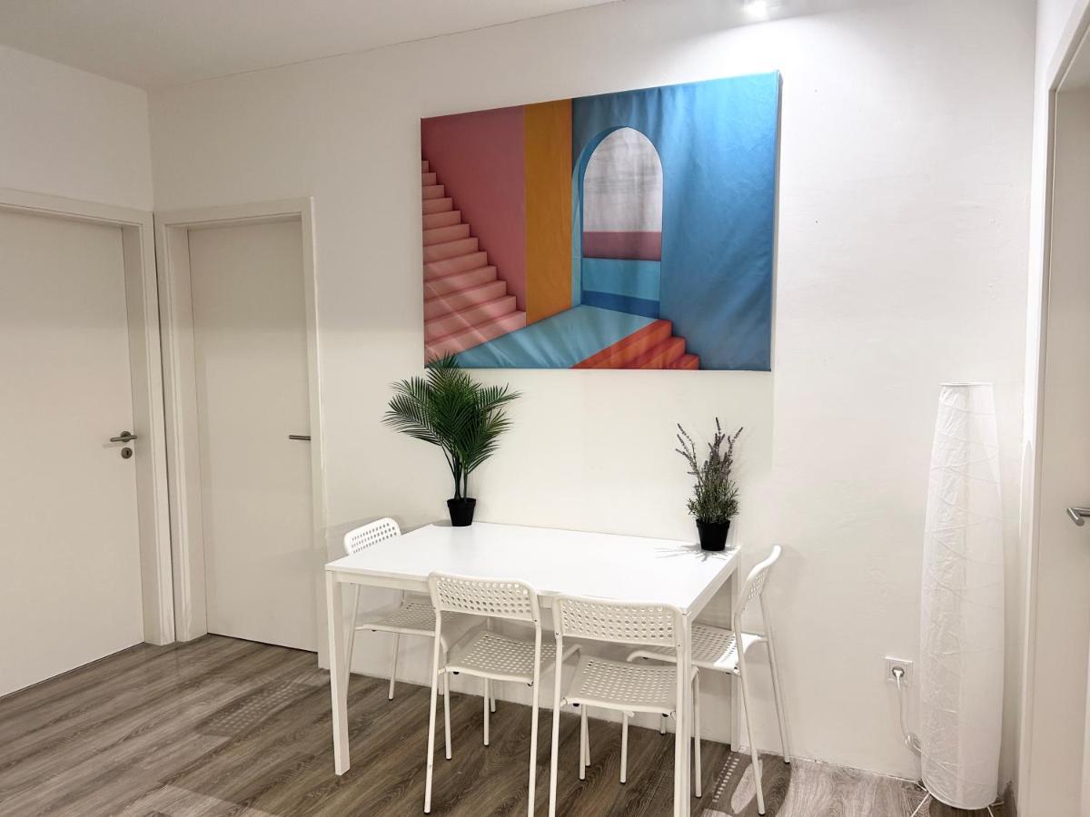 New 2022 Family&Friends Downtown Ac 3Br 2Ba Free Parking Big Balcony Near Metro&Train Station Self Check-In Apt บูดาเปสต์ ภายนอก รูปภาพ